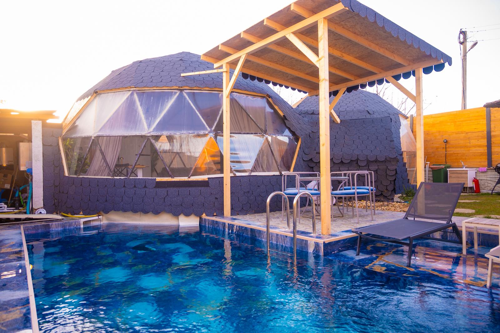 Çocuk Havuzlu Suit Dome